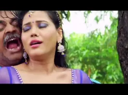 Akshara Singh Bhojpuri Heroine Ke Sexy Video