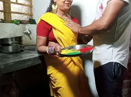 Navra Bayko Jhavajhavi Marathi
