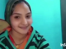 Video Hindi Mein Chodne Wali